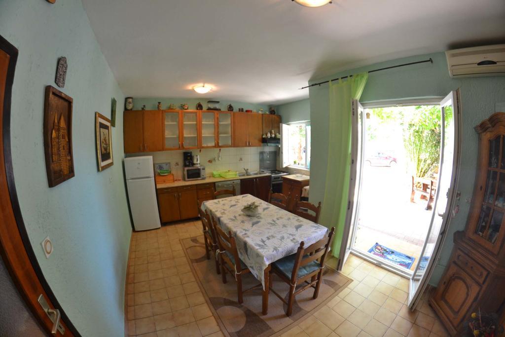 Apartmani Jenny I Tania Lopar Luaran gambar