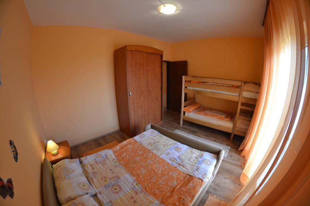 Apartmani Jenny I Tania Lopar Luaran gambar