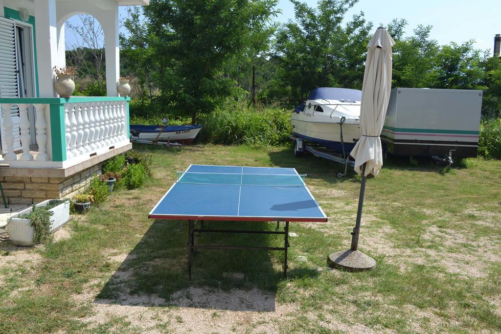 Apartmani Jenny I Tania Lopar Luaran gambar